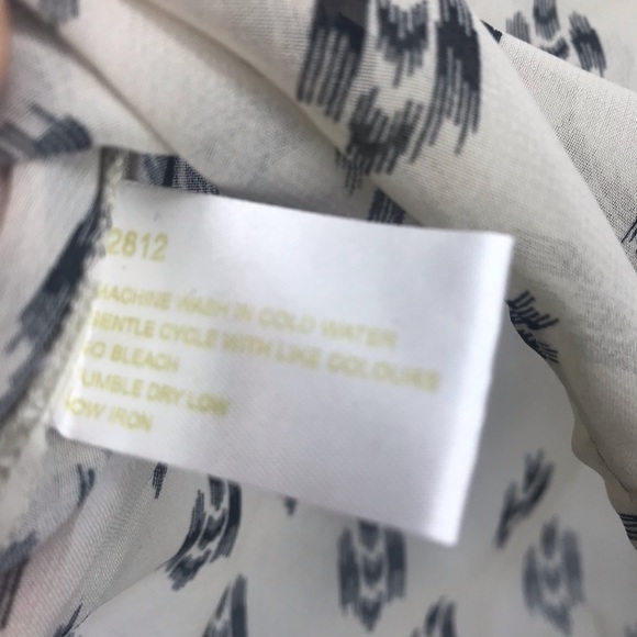 🖤 UK2LA sheer cropped top button down tribal print front tie size small - Picture 9 of 10